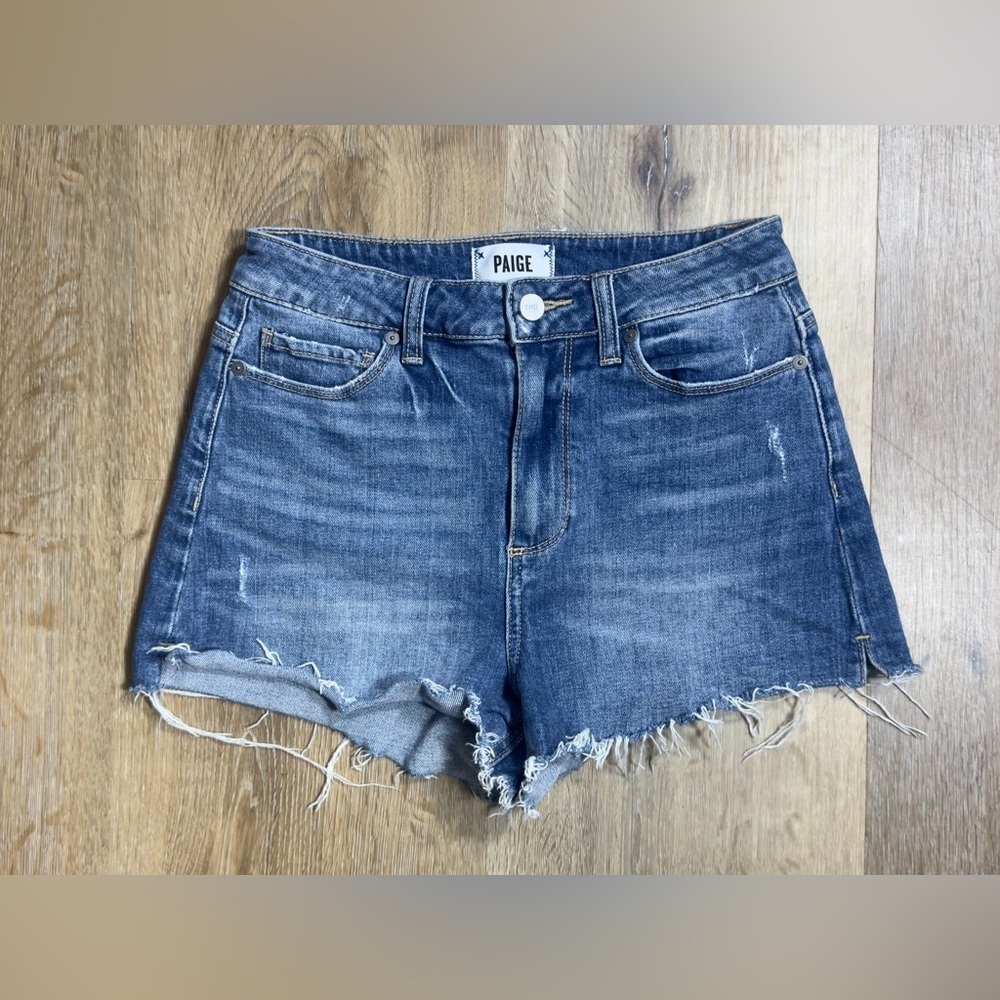 PAIGE Women's Blue Denim Shorts 💙🩵